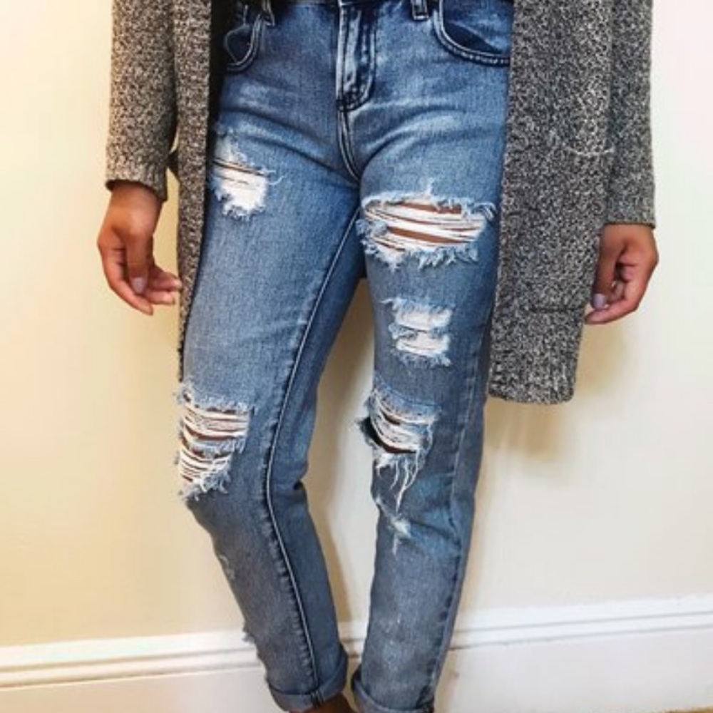 Melville distressed boyfriend jean